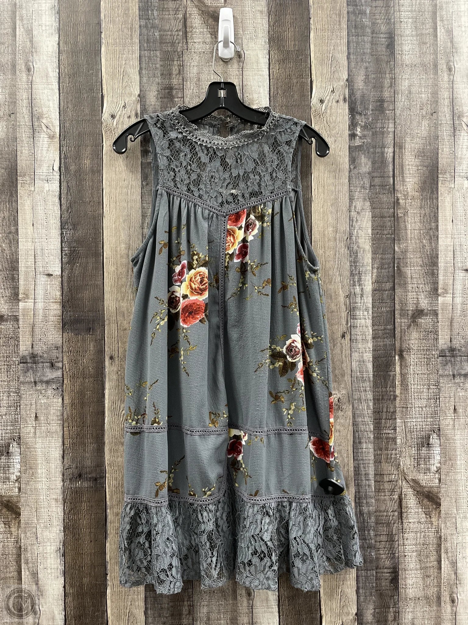Dress Casual Short By Entro  Size: L
