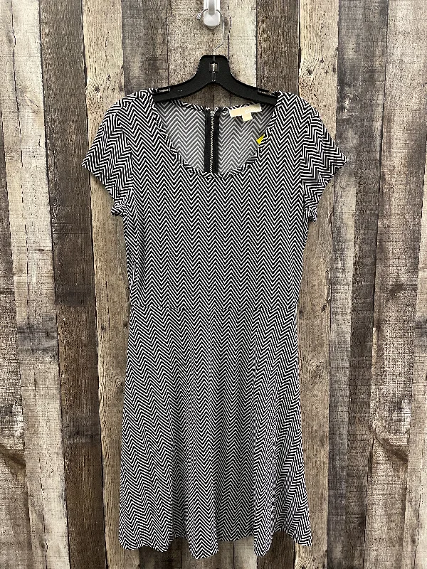 Dress Designer By Michael Kors In Black & White, Size: M