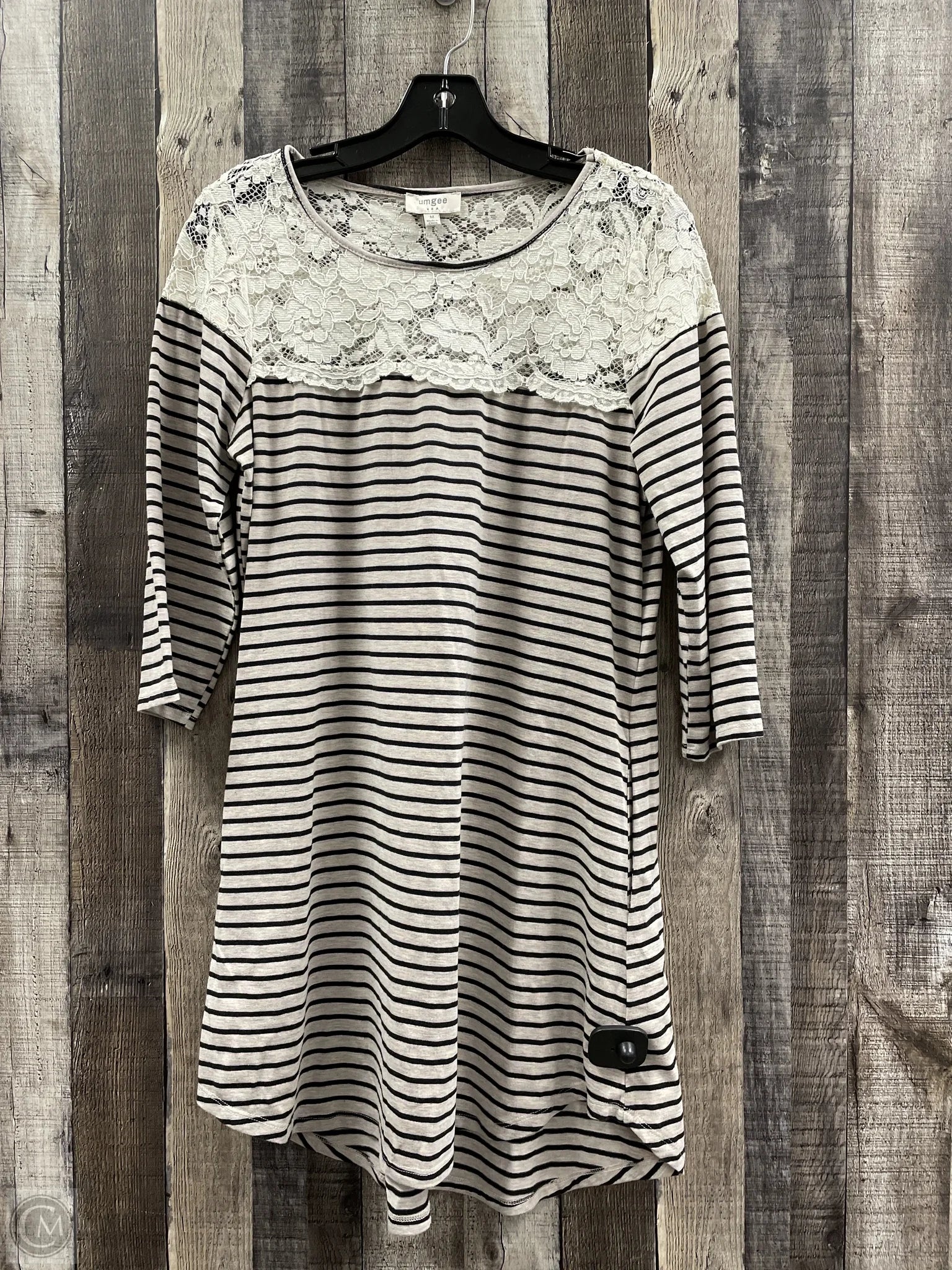 Dress Casual Short By Umgee  Size: M