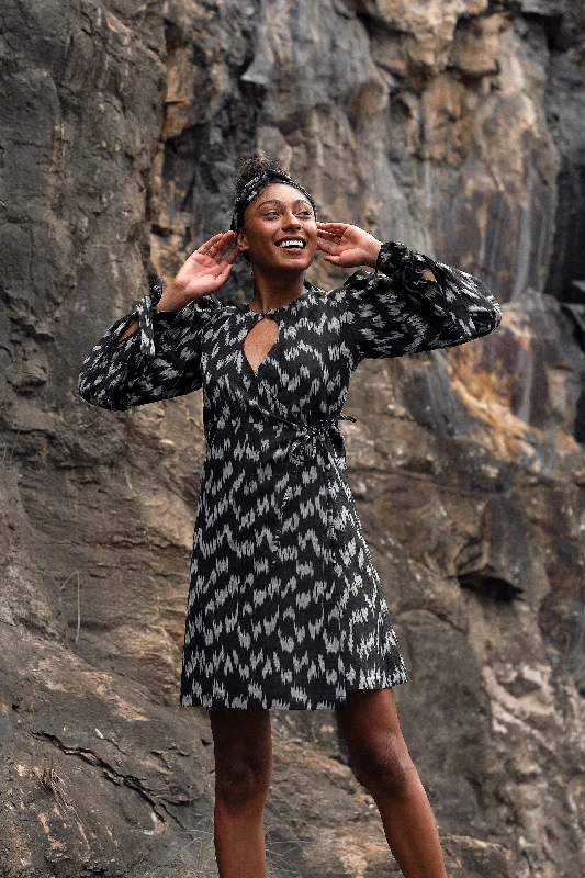 Kavi Dress - Tara Print (Black)
