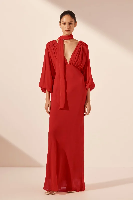 AMINA PLUNGE BALLOON SLEEVE MAXI DRESS - CHILLI Cozy Longline Maxi Dress